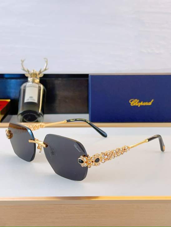 Picture of Chopard Sunglasses _SKUfw80049869fw
